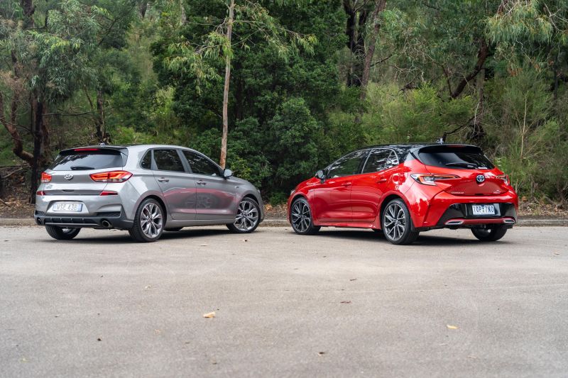 2020 Hyundai i30 v Toyota Corolla