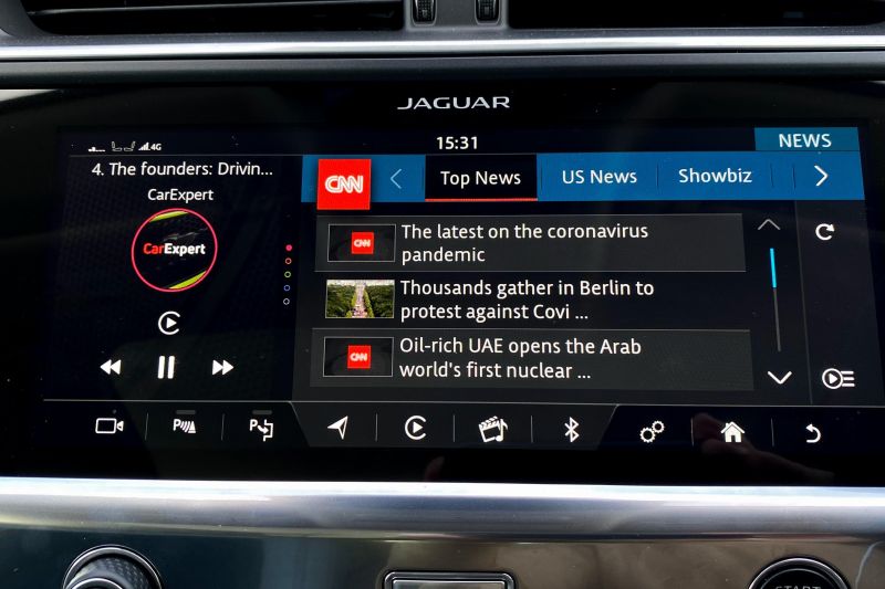 Jaguar Touch Pro Duo infotainment
