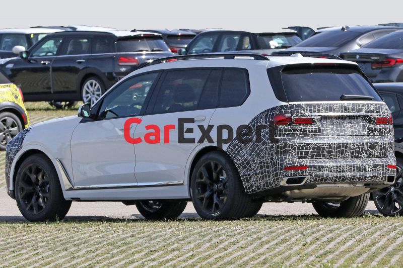 2021 BMW X7 facelift spied