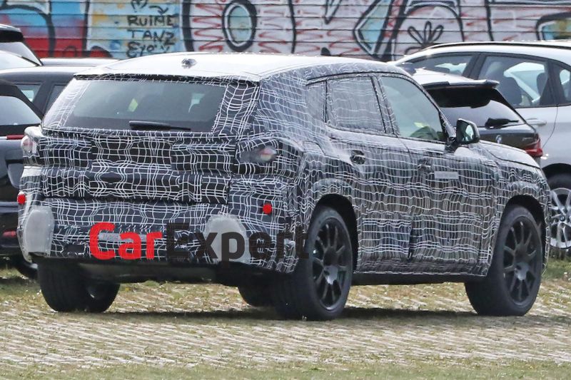 2022 BMW X8 spied