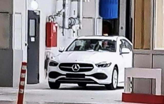Next-generation Mercedes-Benz C-Class leaked