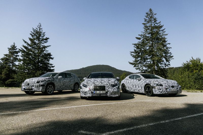 Mercedes-Benz launching two large electric sedans, two large EV SUVs