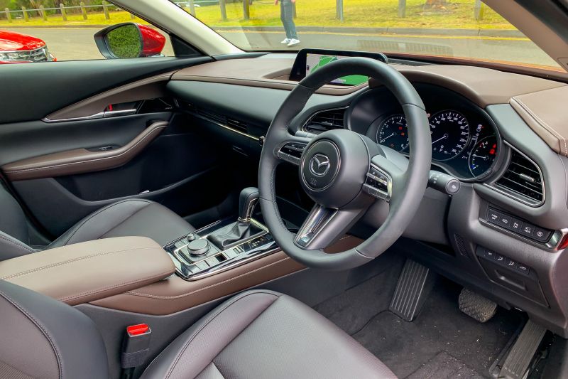2023 Toyota Corolla Cross Atmos v Mazda CX-30 Astina specs comparison