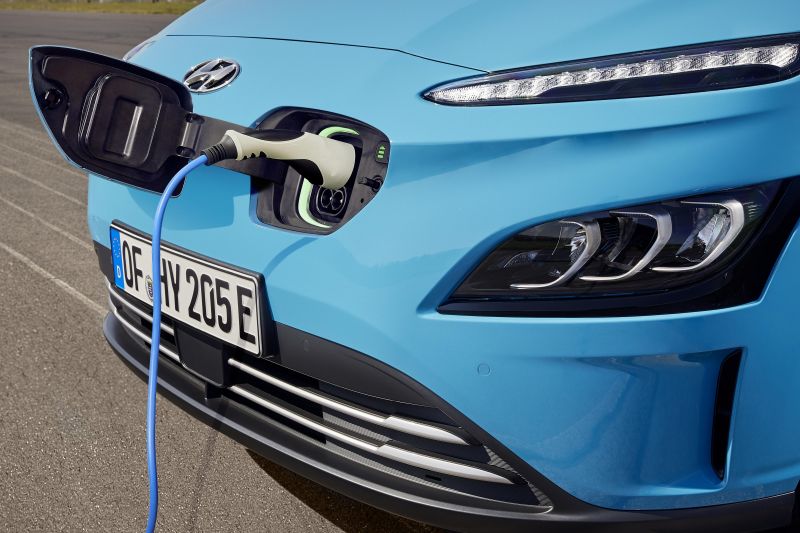 Electric car sales start strong in 2021