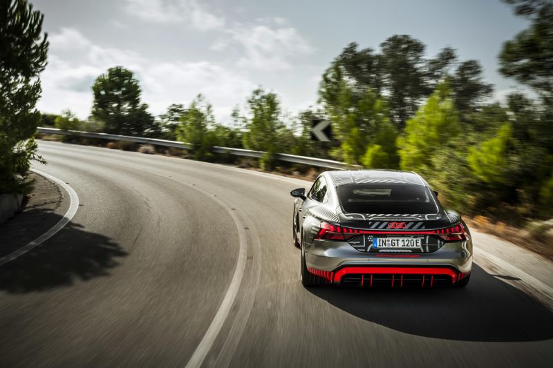 2021 Audi e-tron GT performance specs revealed