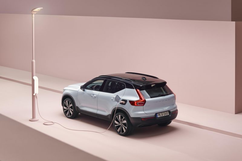 2022 Volvo XC40 Recharge Pure Electric price and specs