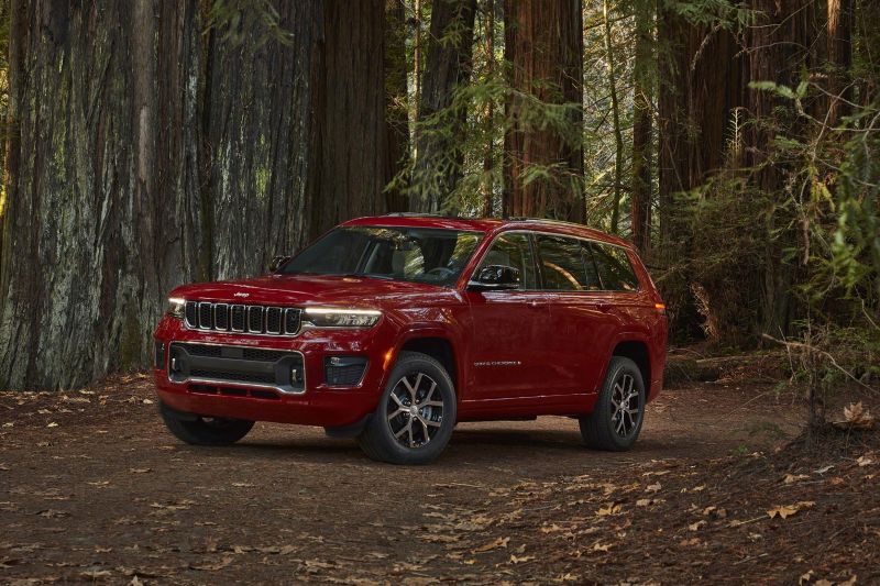 2022 Jeep Grand Cherokee L detailed