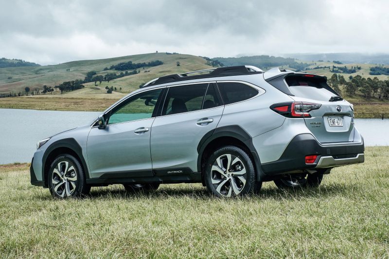 2021 Subaru Outback stop-sale problem identified