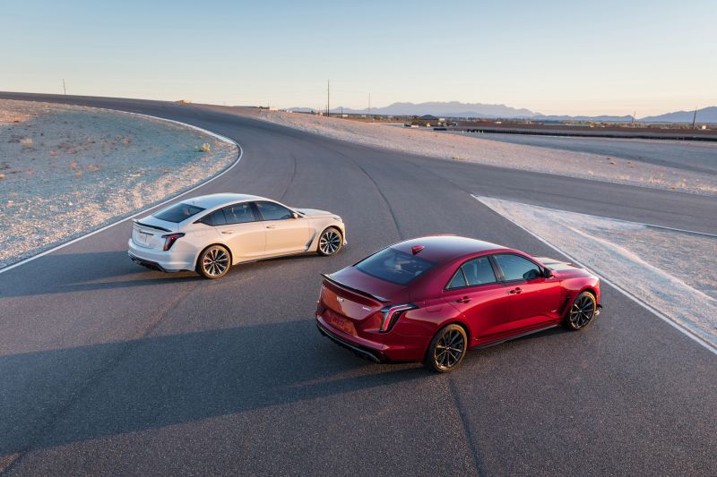 2022 Cadillac CT4-V and CT5-V Blackwing revealed