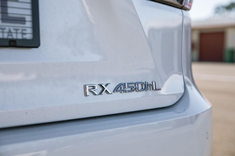 2021 Lexus RX450hL Review