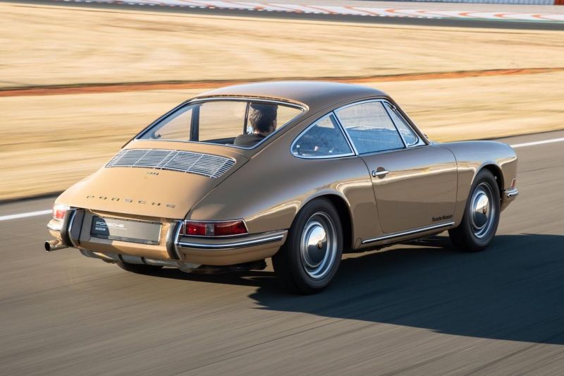 Iconic cars: Porsche 911