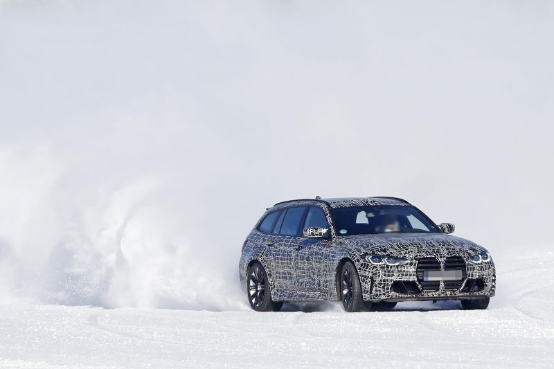 2022 BMW M3 Touring spied during winter testing