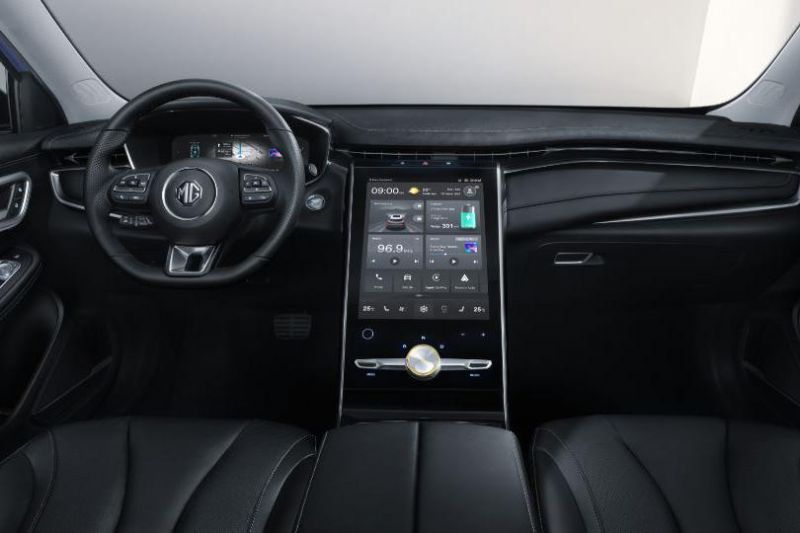 Touch controls have gone too far in cars, says ex-Apple designer