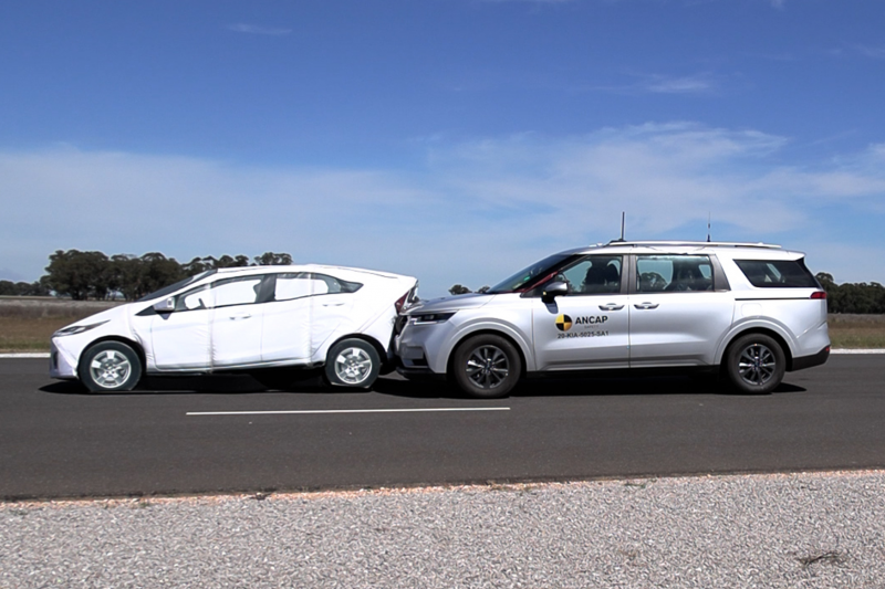 2025 Kia Carnival Hybrid