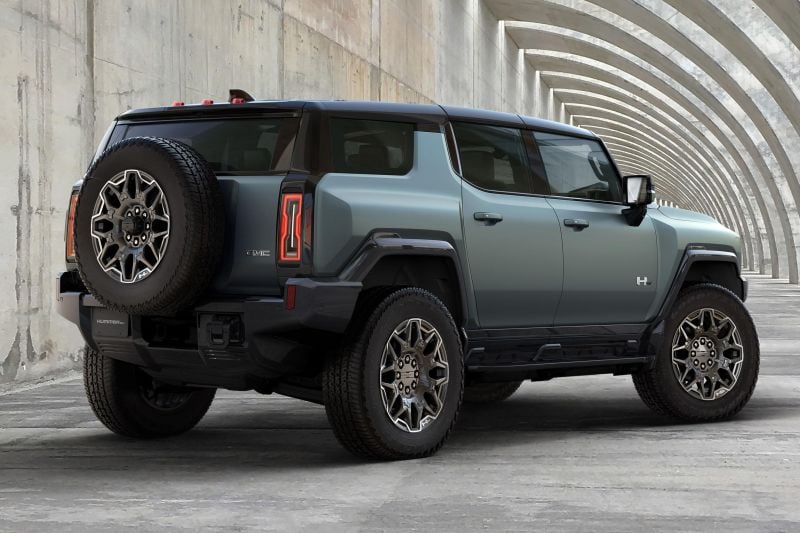 2023 GMC Hummer EV SUV revealed