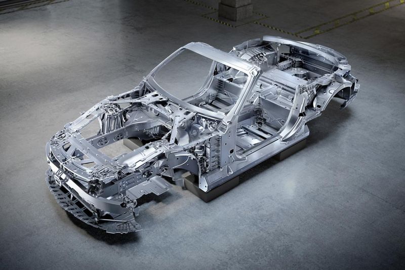 Brand new 2022 Mercedes-AMG SL premieres