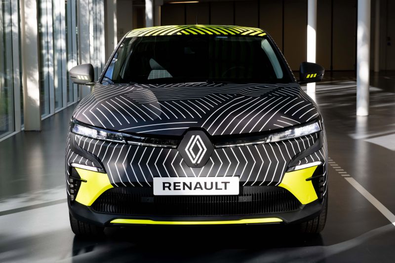 Renault Megane E-Tech Electric teased and detailed