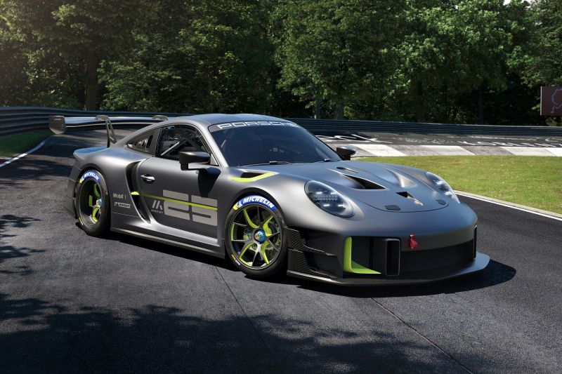 First hybrid Porsche 911 will reportedly be 2026 GT2 RS