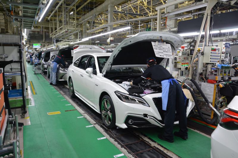 Toyota to cut Japanese production significantly from April