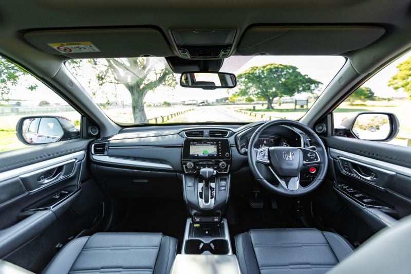 2022 Hyundai Tucson Highlander 1.6T v Honda CR-V VTi-LX comparison