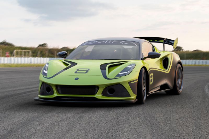 2022 Lotus Emira GT4 unveiled