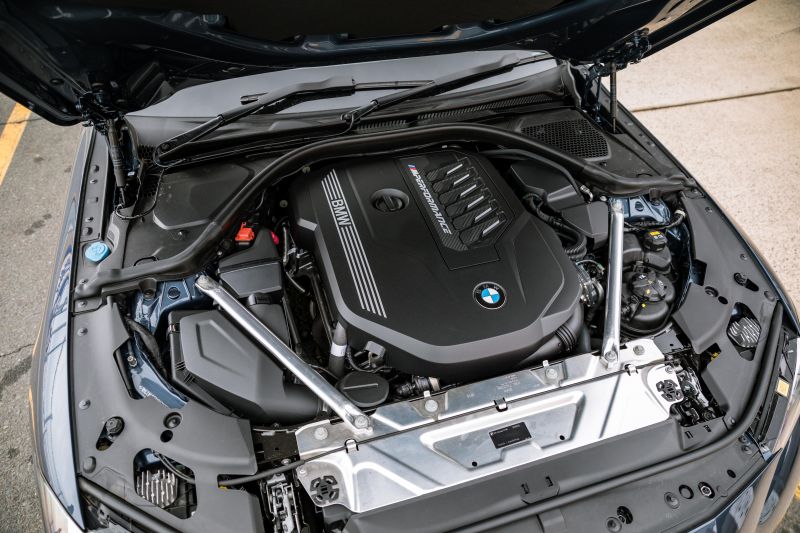 2022 BMW M440i xDrive performance