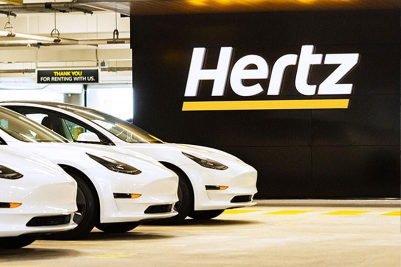 Tesla valued at $1 trillion, selling 100,000 electric cars to Hertz