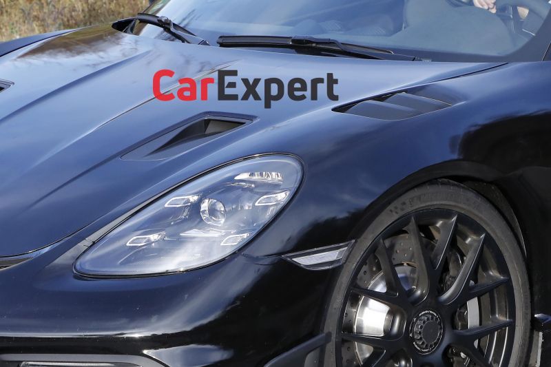 2022 Porsche 718 Cayman GT4 RS spied without camouflage