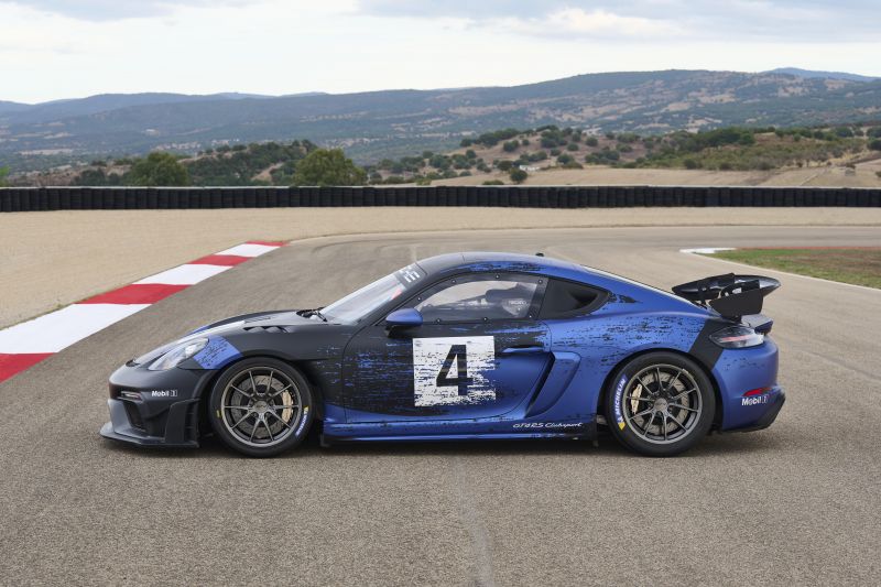 2022 Porsche 718 Cayman GT4 RS Clubsport revealed