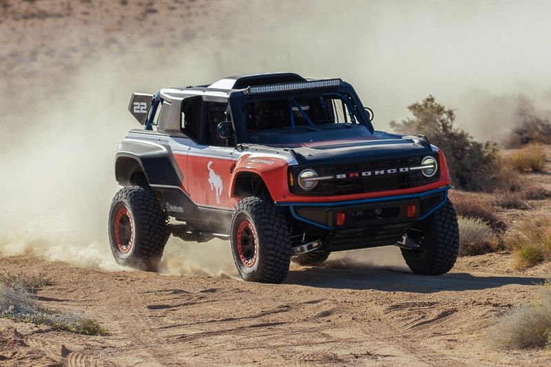 Ford might make it easier to take the Ranger Raptor racing... with a V8