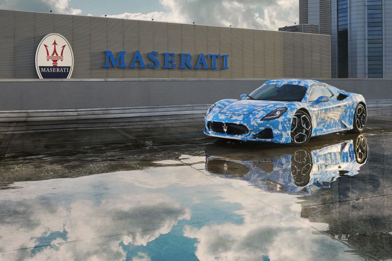 2023 Maserati MC20 convertible teased
