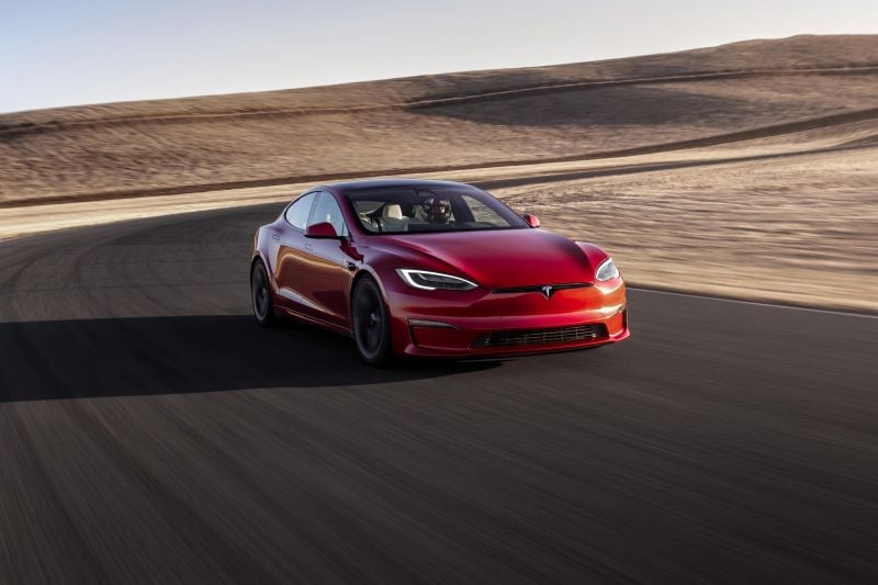 Tesla Model S Plaid gains Track Mode with torque-vectoring