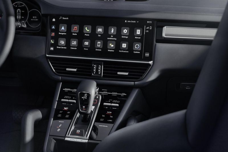 Porsche adds wireless Android Auto in infotainment update