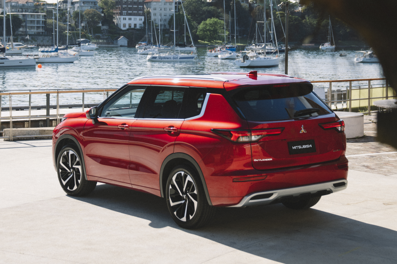 Mitsubishi Outlander: MY22.5 changes see equipment dropped on lower grades