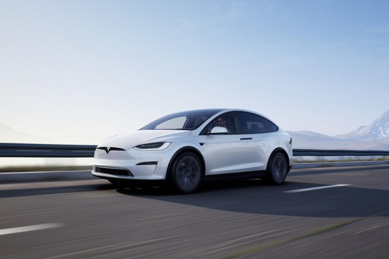 Elon Musk takes responsibility for slow 2022 Tesla Model X rollout