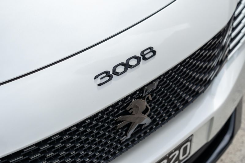 2022 Peugeot 3008, 5008 lose Focal sound system due to shortages