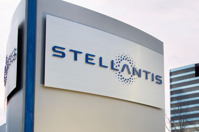 Chrysler family wants to bring legendary brands back from Stellantis rule