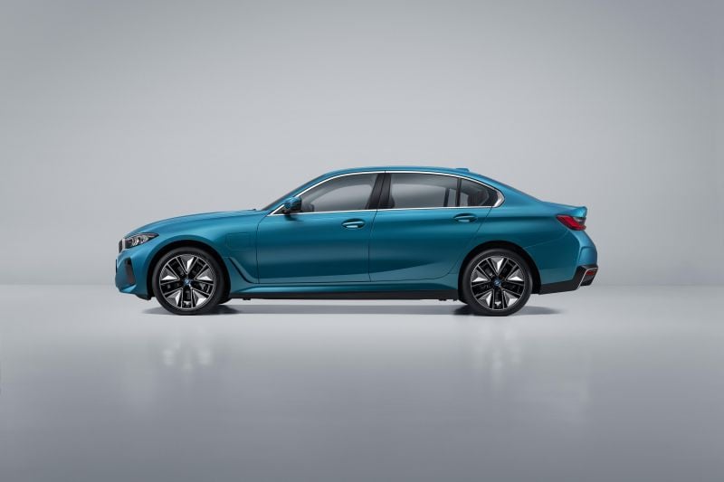 2023 BMW i3 revealed for China