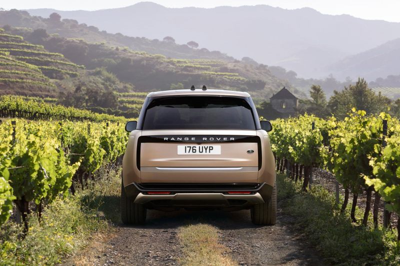 New-generation Range Rover recalled