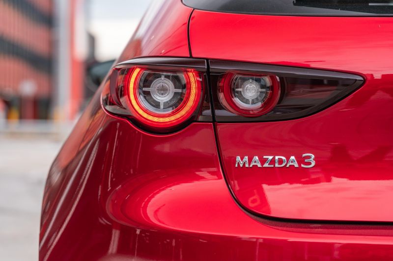 2022 Mazda 3 G20e Evolve M Hybrid