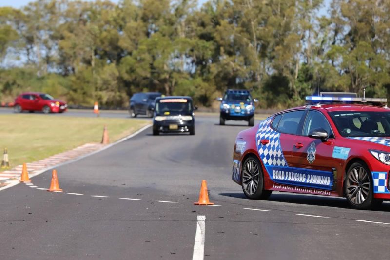 Training learners to respond to Police and emergency vehicles