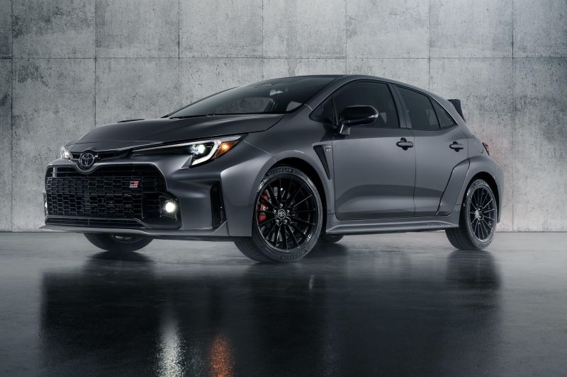 2023 Toyota GR Corolla performance specs compared with its biggest rivals