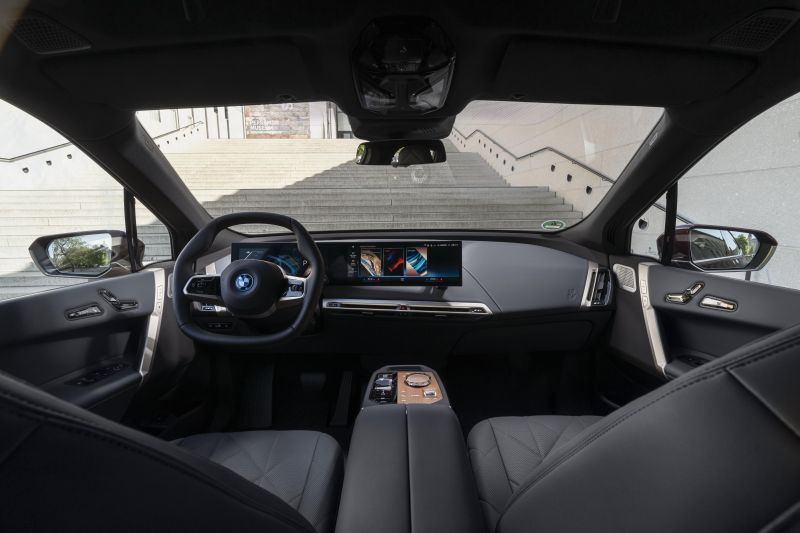 2022 BMW iX price and specs