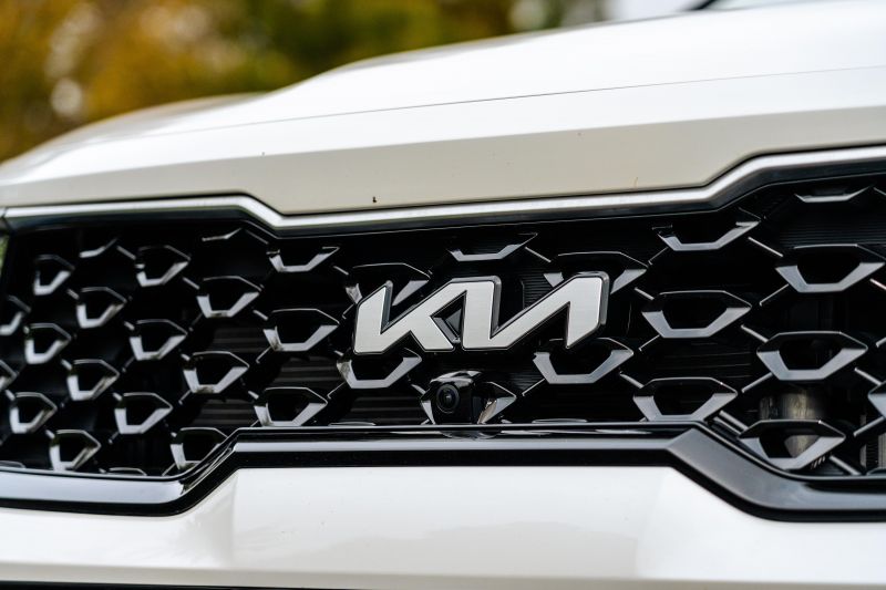 Kia Sorento supply improving through year's end for V6, diesel