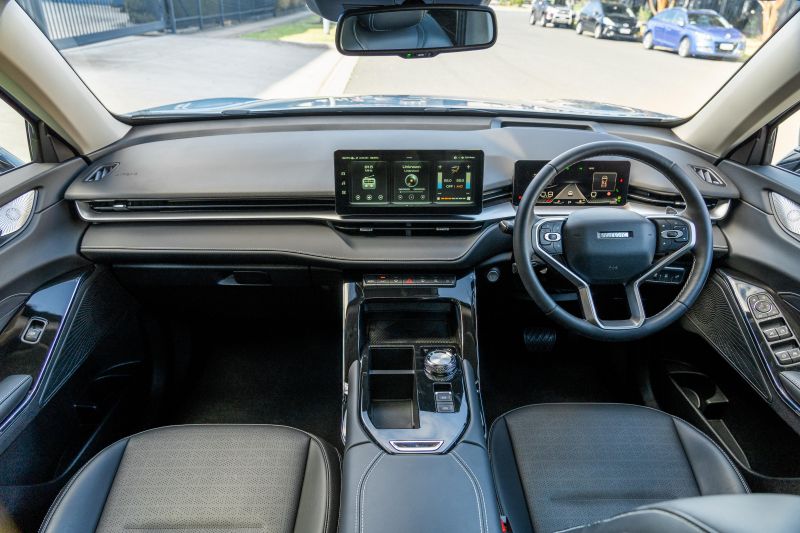 2022 Mazda CX-5 v Haval H6 comparison