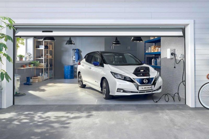 Early EV adopter Nissan could've been like Tesla, says ex-COO