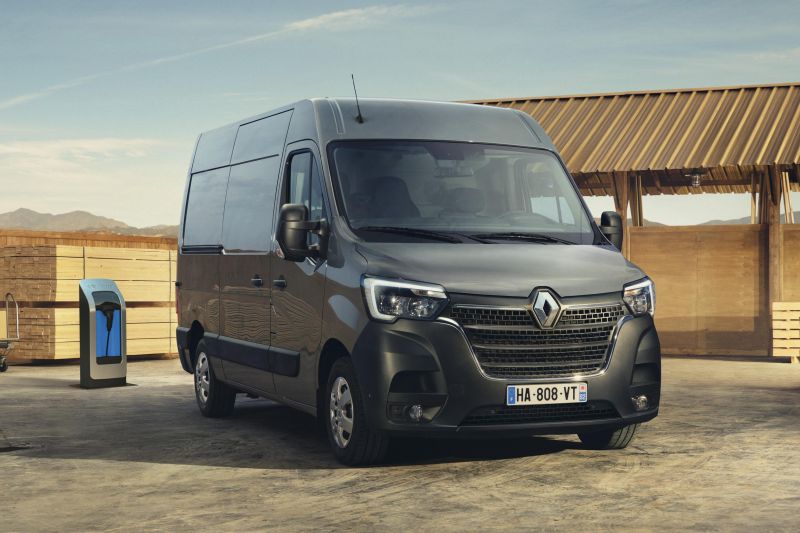 2024 Renault Master E-Tech EV van coming to Australia