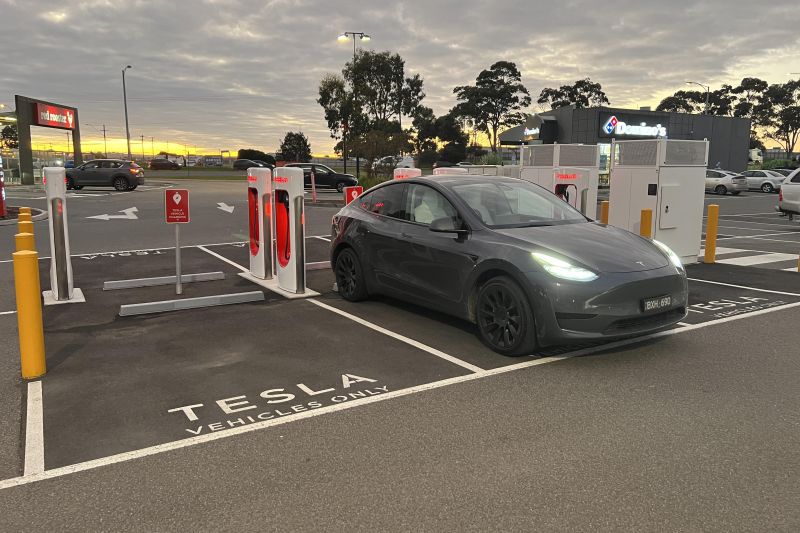 Tesla hopes to supercharge Australian deliveries in rest of 2022