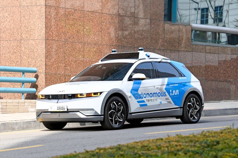 Hyundai goes autonomous, Gangnam style