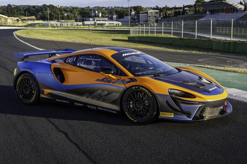 McLaren Artura GT4 revealed